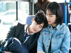 “While You Were Sleeping” Reveals Heart Fluttering First Stills Of Lee Jong Suk And Suzy
