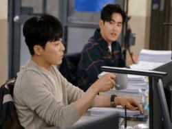 Hoya Looks Up To His Boss Jo Jung Suk In “Two Cops” Stills