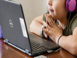 不給用3C產品！國小女兒「電腦課跟不上」遭老師狠酸：你資源班的？