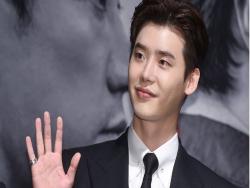Lee Jong Suk Reveals Why He Expressed Interest First In Latest Movie