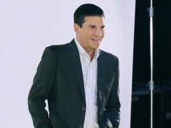 EXCLUSIVE: Edu Manzano weighs in on social media in time for Christmas season